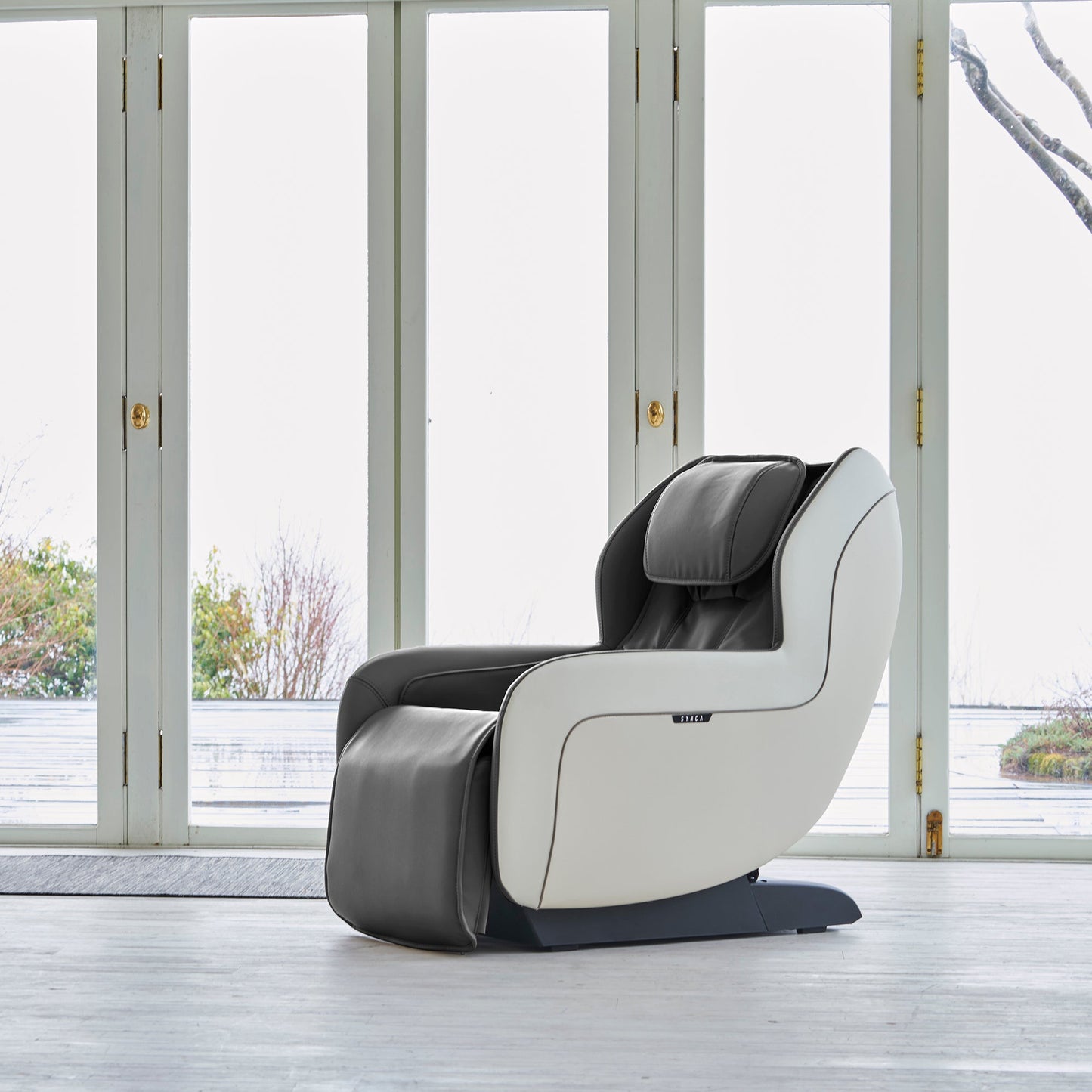 Title: Synca CirC Plus Zero Gravity SL Track Massage Chair