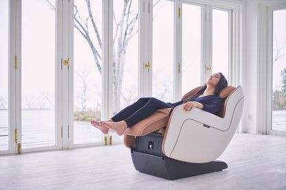 Title: Synca CirC Plus Zero Gravity SL Track Massage Chair